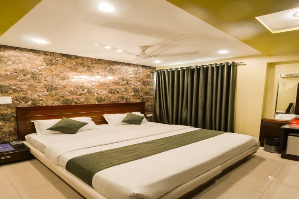 Hotel Central Residency Varanasi Bagian luar foto